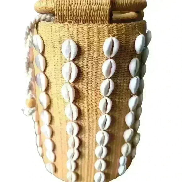 Cowie shell straw bag - Picture 1 of 3